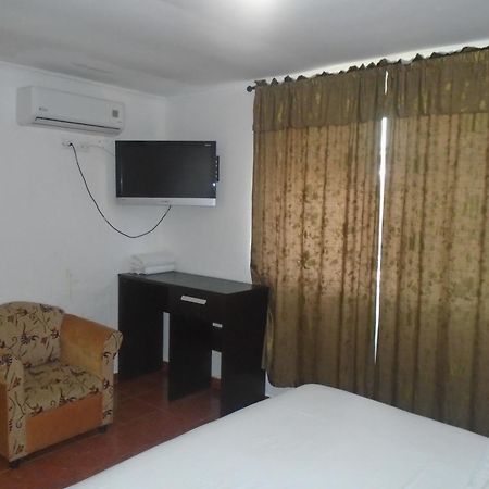 Residencial Mexico Hotel Panama City Exterior photo