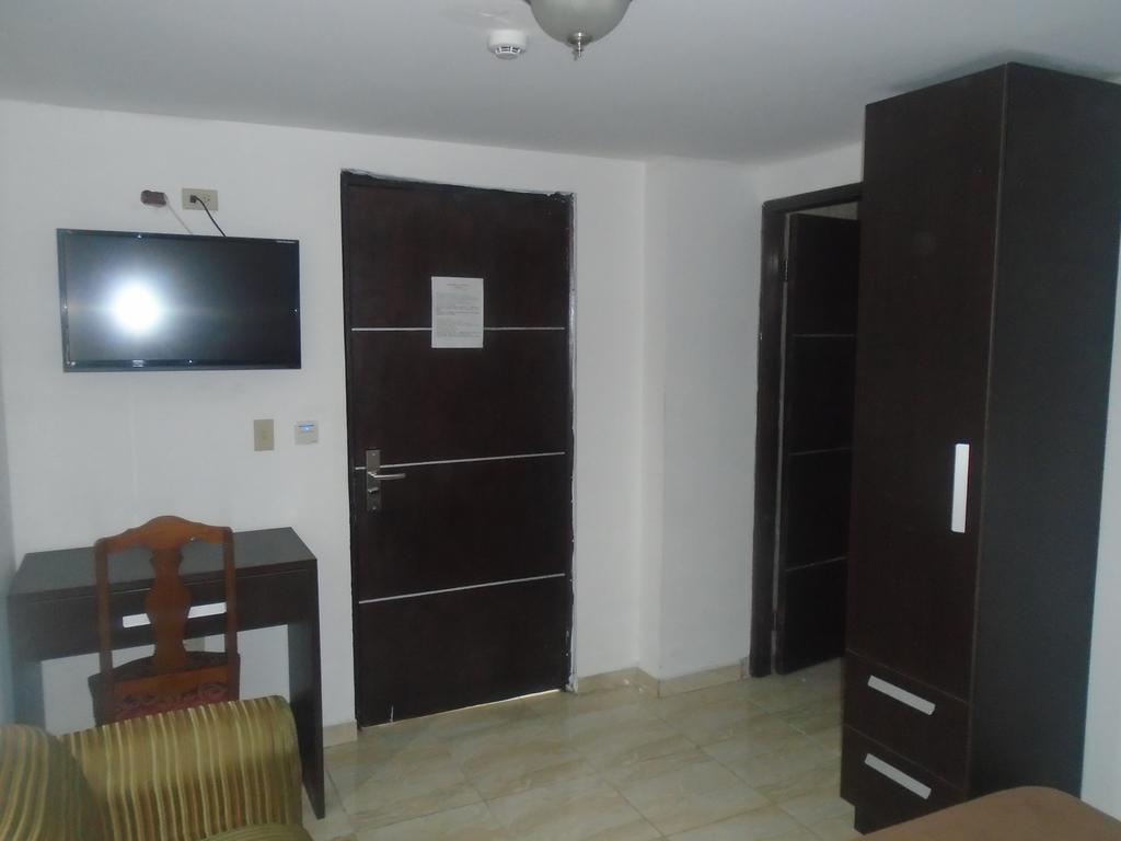 Residencial Mexico Hotel Panama City Exterior photo