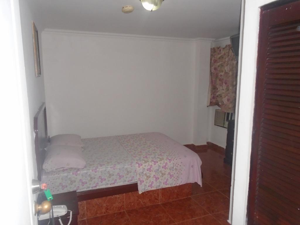 Residencial Mexico Hotel Panama City Exterior photo