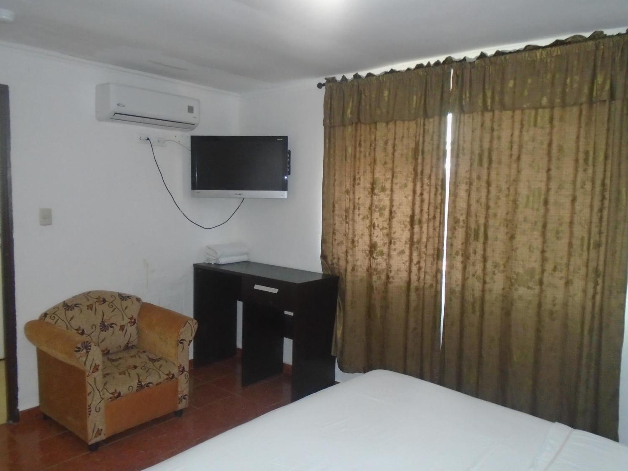 Residencial Mexico Hotel Panama City Exterior photo