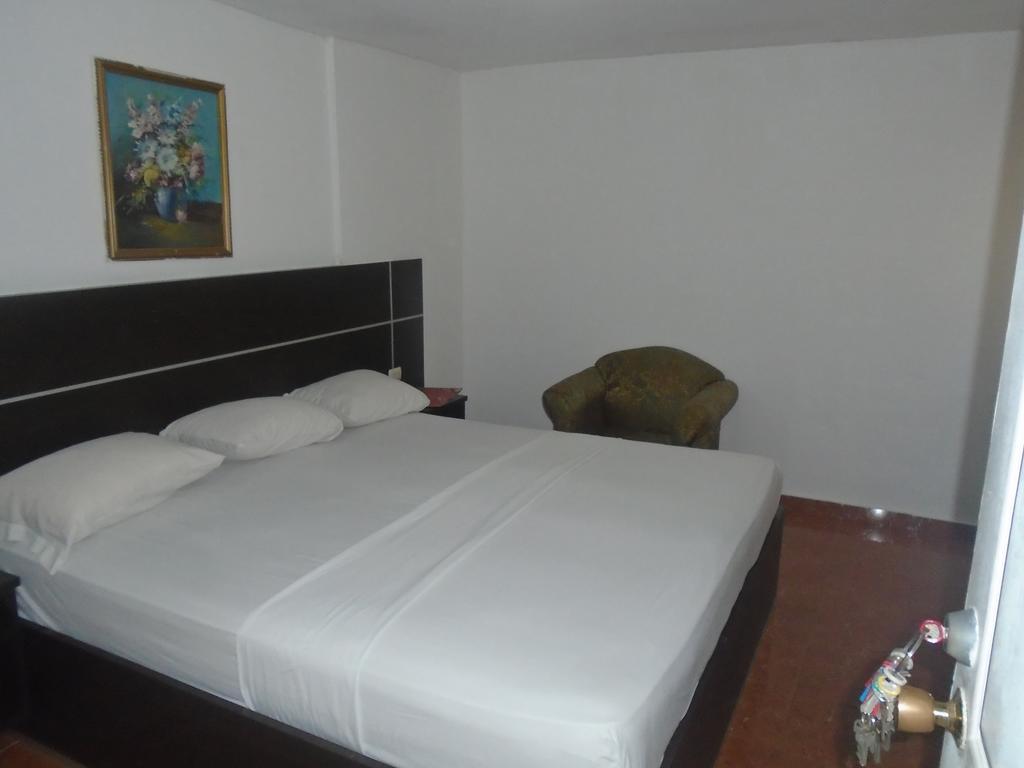Residencial Mexico Hotel Panama City Exterior photo