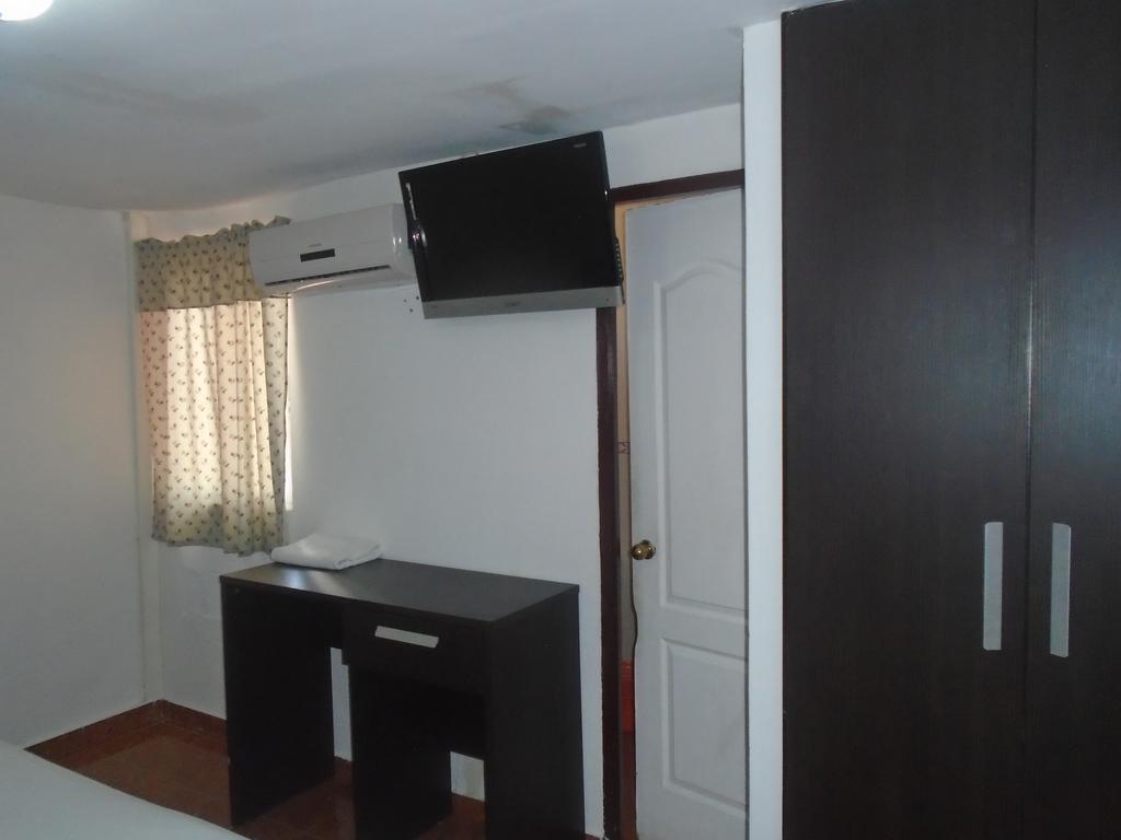Residencial Mexico Hotel Panama City Exterior photo