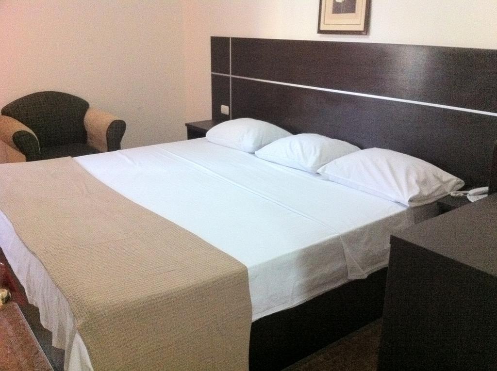 Residencial Mexico Hotel Panama City Room photo